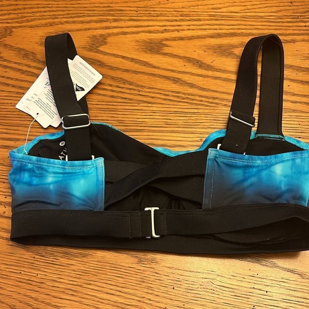 Athleta Swim Top NWT/6 - Picture 2 of 3